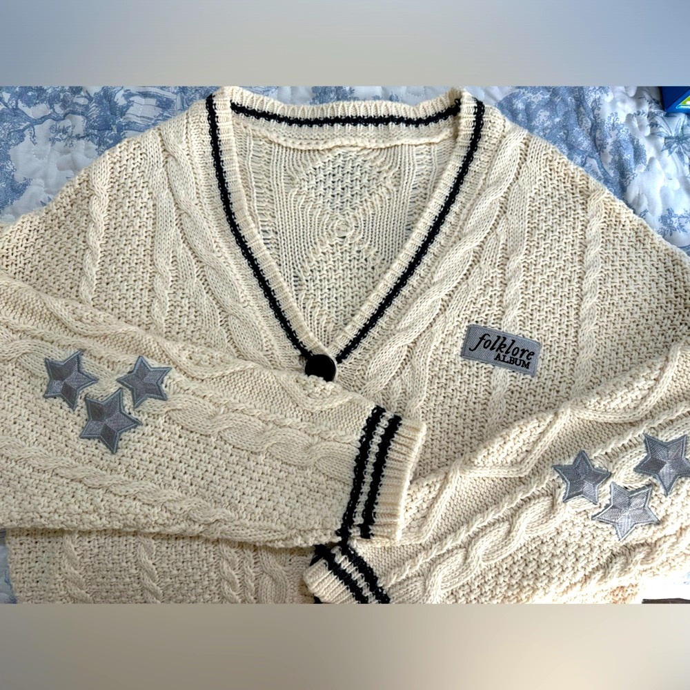 AUTHENTIC Taylor Swift Folklore Cardigan Original from 2020 Size: M/L